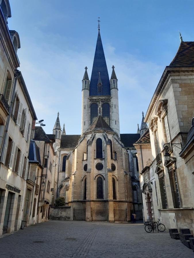 Le Jeannin, Magnifique Duplex 6 Prs - Centre Historique De Dijon Lägenhet Exteriör bild